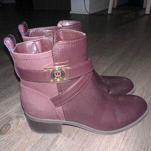 Tommy Hilfiger Burgundy Grape Booties For Women Size 6.5 Used